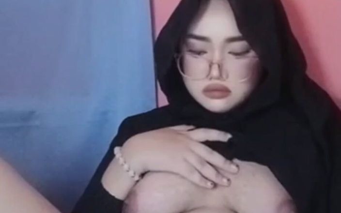 Jilbab69: Hứng tình, lâu không nhìn thấy với bạn gái