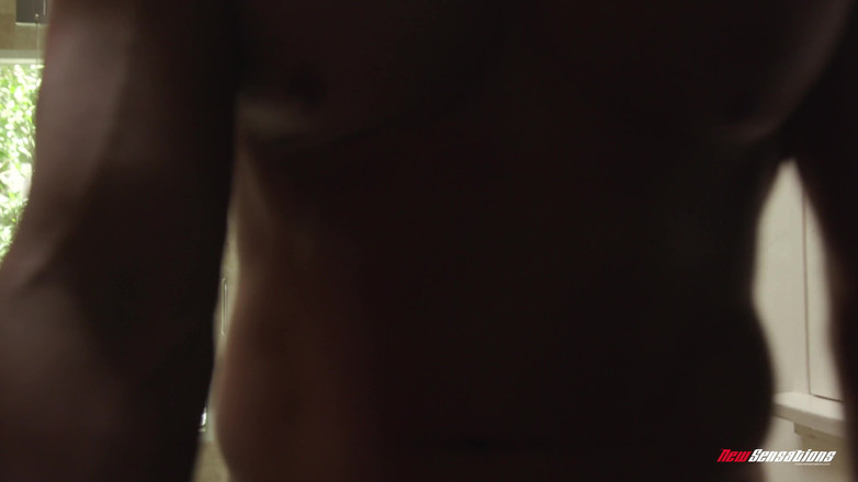 New Sensations: Sofie přestane předstírat