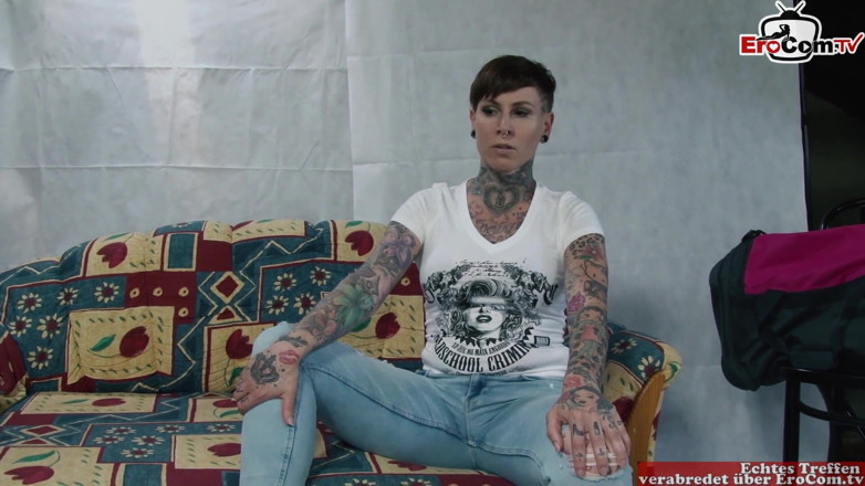 EroCom: German MILF with Tattoo by Cumshot Stranger Sex