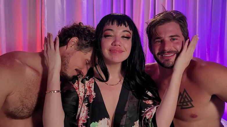 Little Puck: Cum-stuffed Double Dick Down! Double Vag Creampie