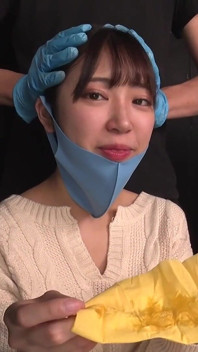 Sara Kagami Shyly Shows Us Her Snot Collection.