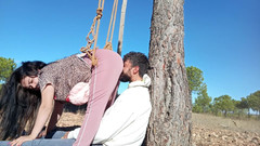 fartingclub01: Prdím mu do obličeje, zatímco ji drtím mezi můj zadek...