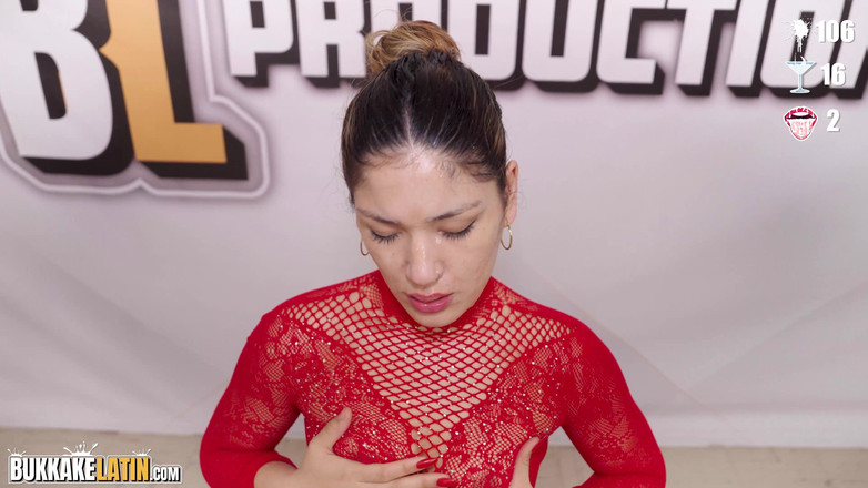 Bukkake Latin: ぶっかけラテン語 - ロゼックスアルゼンチンキュロナはリットル単位で精子を受け取ります。