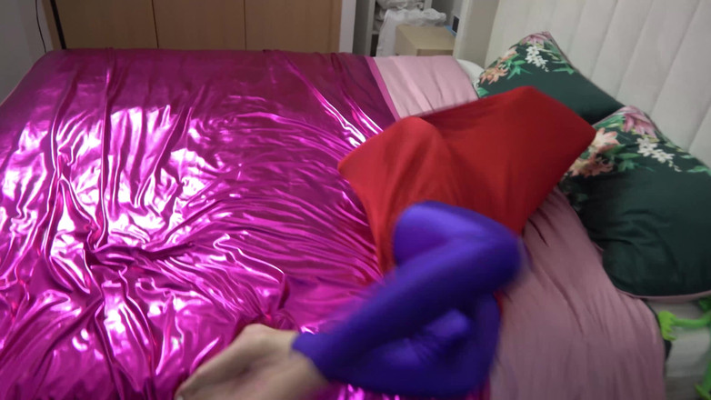 Latina Fetish: Lilly in: un nightmare in spandex (4k)