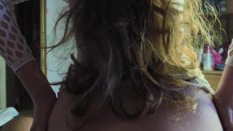 Blondasexy00: Třem dokonalou kundičku o obrovského ptáka mého nevlastního bratra a...