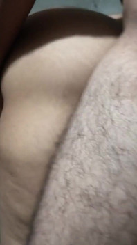 Splendida trans con un grosso cazzo sborra video di sesso bollente s