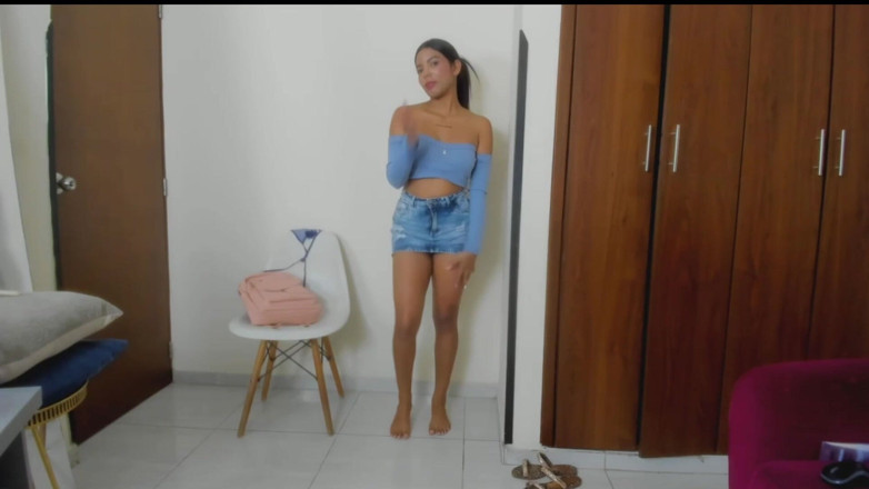 Angela Xoo: A Latina with a Perfect Body Fucks Her Ass and...