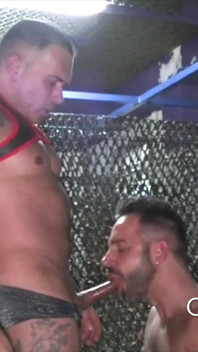 2156 Muscle Boy Pornstar Fucjing Noi Backroom