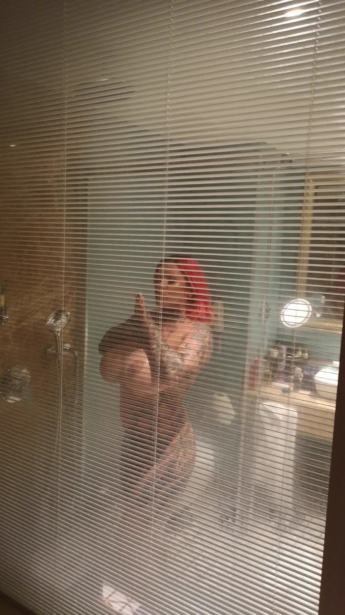 Sabien Demonia: Video di doccia noughty