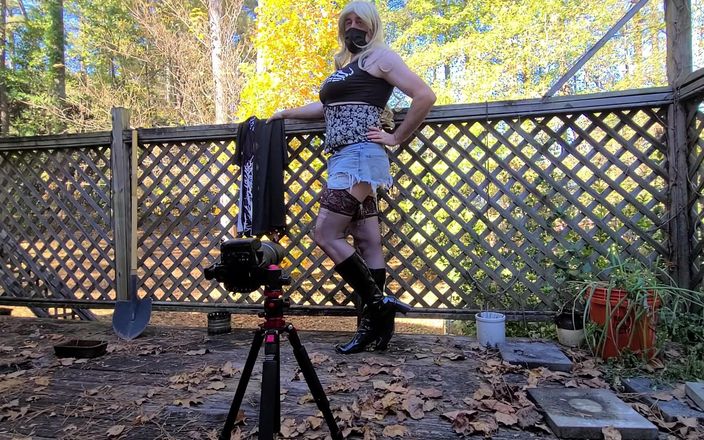 Jon Screcrow: Crossdresser Jon Scarecrow Bts Photoshoot