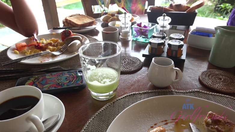 ATK Fans (Girlfriends): Virtuele vakantie Bali met Carmen Caliente 3/4