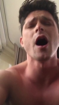 Manalized - Франко любить великий чорний член