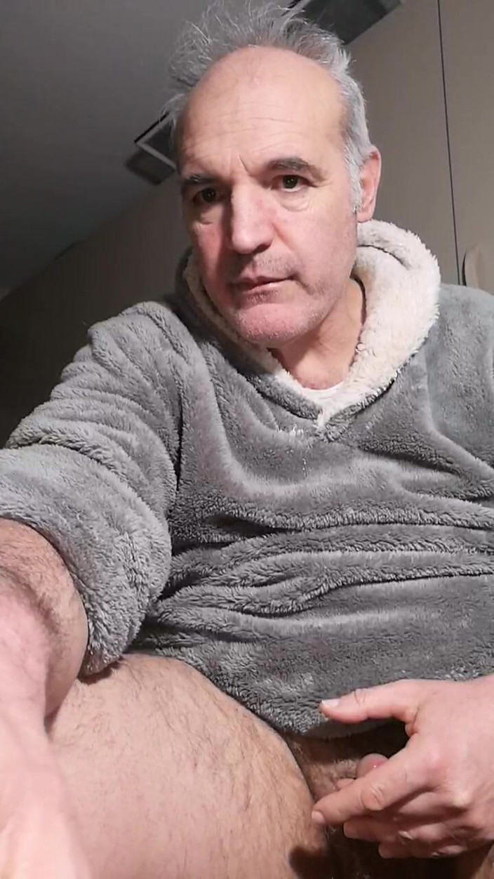 Setesesso7: Pertunjukan malam dalam talian 10 Februari dengan cumshot di muka anda!