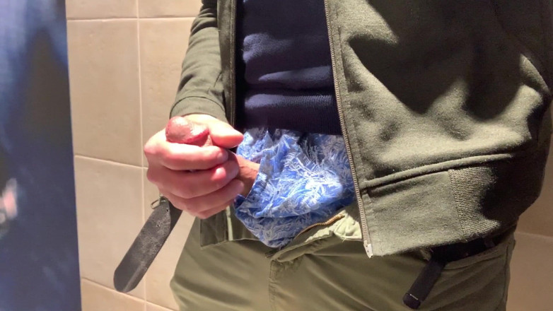 TJenner: Jerking my cock in the public restroom at the airport