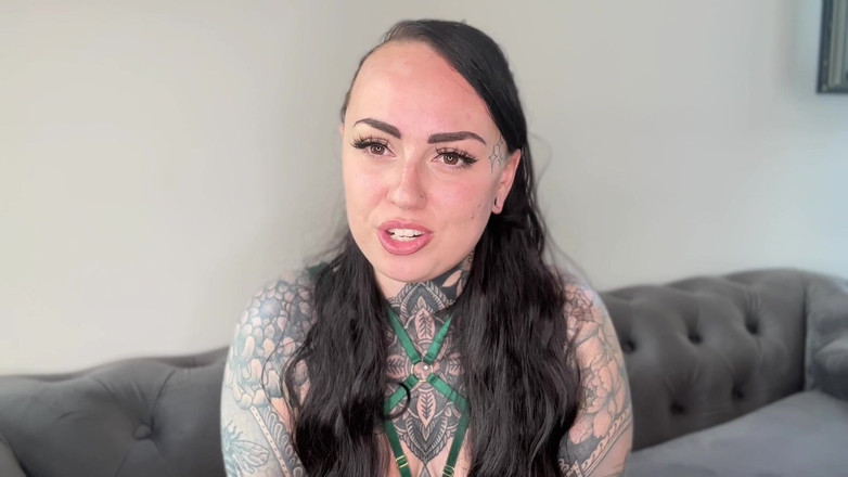 Miss Valentina: Gay rapidinha