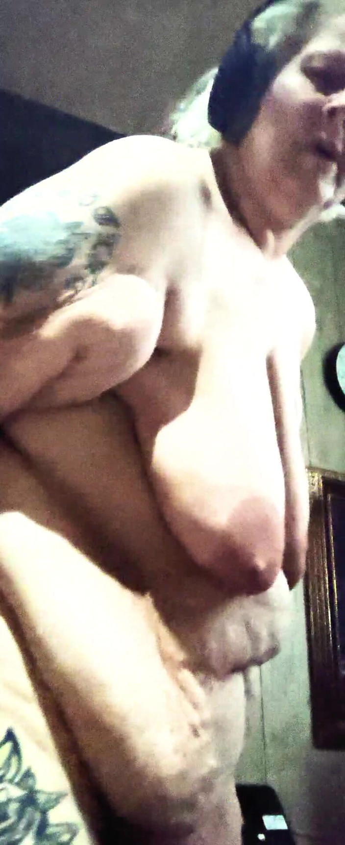 HerculesnVENUS: ฉันเลียรูตูดแน่น ๆ ของฉัน ในทางกลับกัน ฉันจะดูดควยเธอและดื่มน้ําเงี่ยนทั้งหมดของเธอแล้วก็บางส่วน
