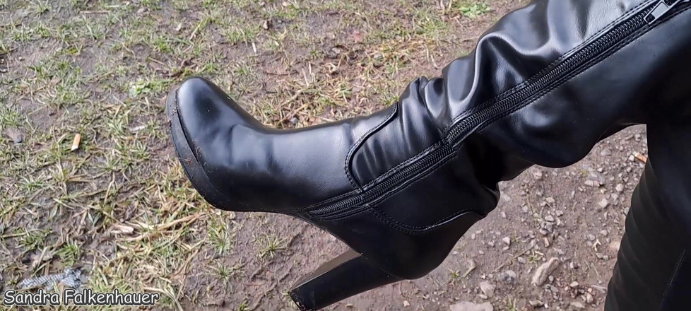 Sandra Falkenhauer: Chi Viene a Fare Una Passeggiata Con Me?