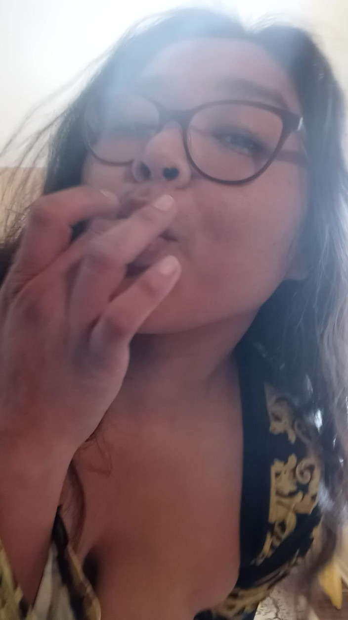 DeesDeepThroat: Esibisco il mio culo