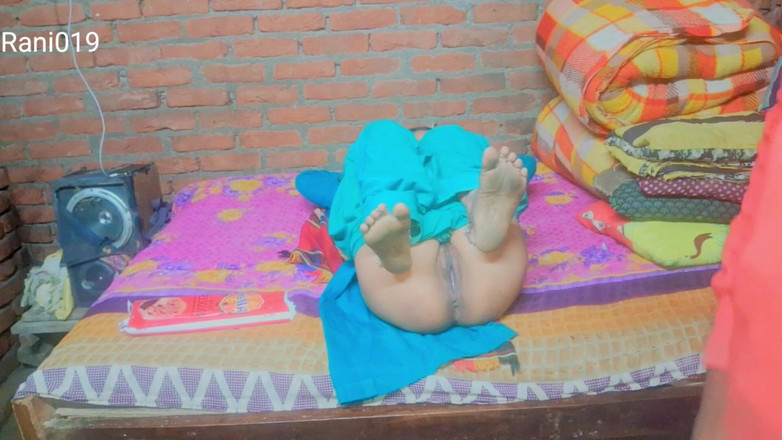 Rakesh: Hintli desi hauswaif rani yenge ki chudayi desi hintli yenge...