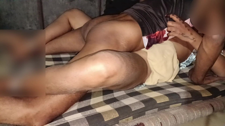 Indian sex2: Kocası evde değildi, baldız kayınbiraderi ile tek başına seks yaptı...