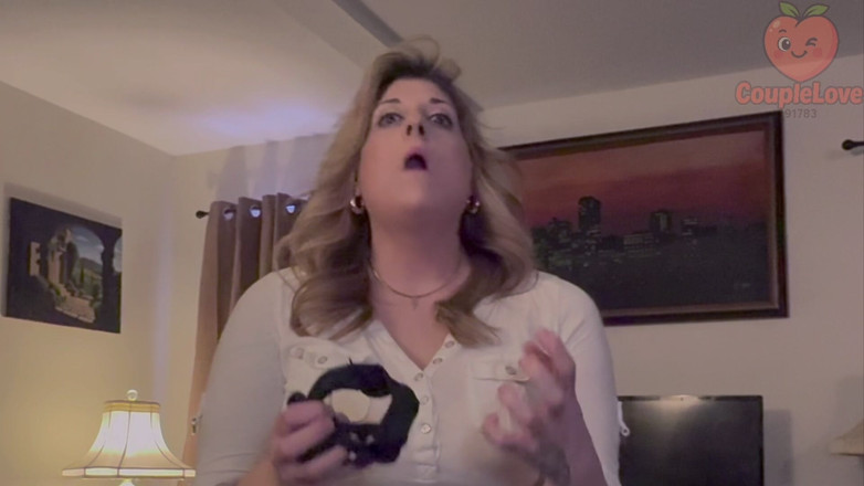 CoupleLove91783: Você gozou na calcinha da madrasta?