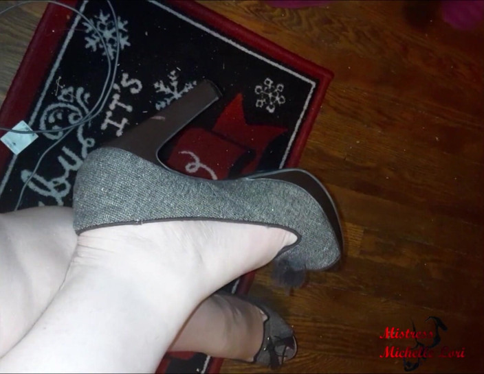 MistressMichelleLori: Brown heels
