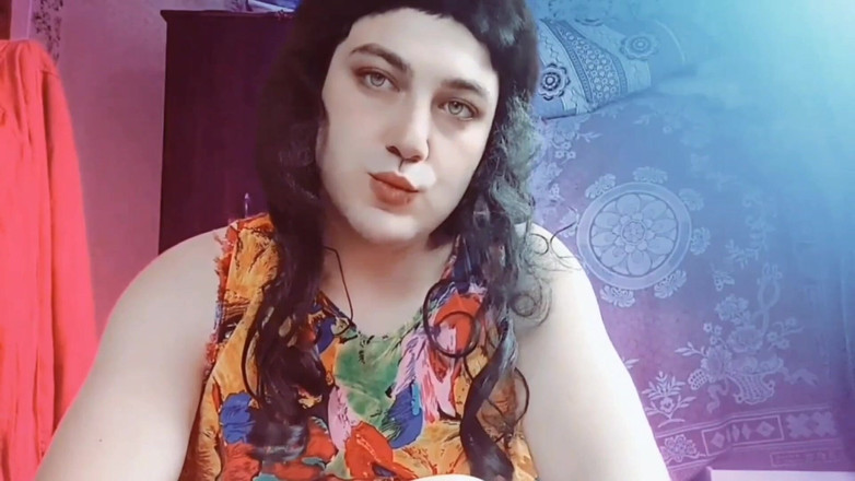 Kitty_Cross: Sizzling i Sensational: Muzyczny Świat Crossdresser Kitty