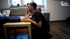 Czech Soles - foot fetish content: Léčitel chodidel si léčí chodidla