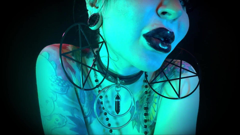 Baal Eldritch: Hallows Eve Gothic Lips - Halloween, bibir hitam, goth, sudut pandangan...