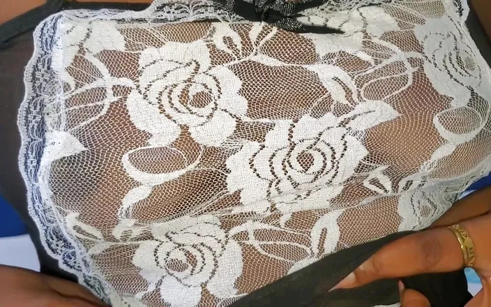 QUEENLYSSA: Morning Mastrubation Hot Pussy