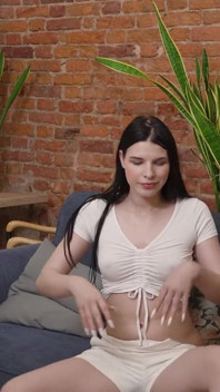 Cherry si dává intenzivní orgasmy jen prsty