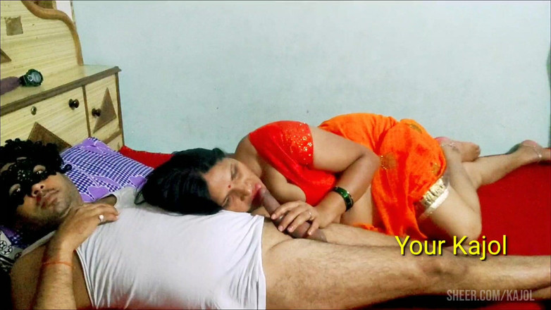 Lustykajolbhabhi: Indiancă desi futută în casa ei
