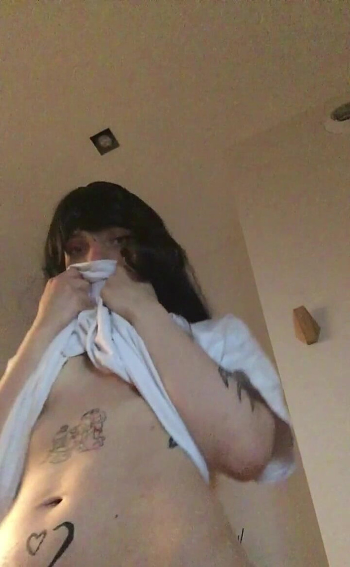 Soft Vulgar: मैं दूर किया गया, जबकि मेरे नए विग पर कोशिश कर रहा है इस सत्र से आने के लिए और अधिक होगा