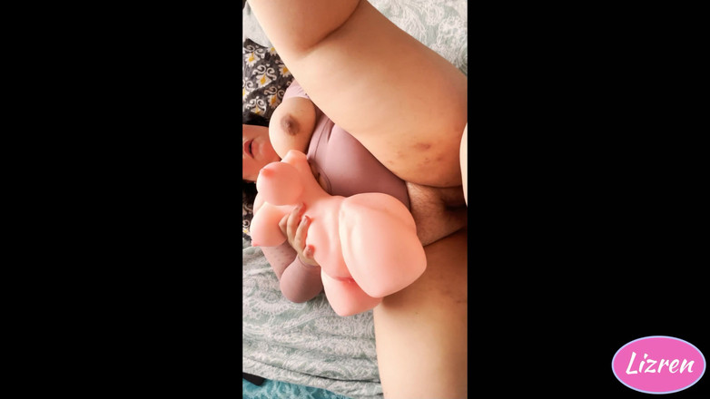 Lizren: Tôi chỉ cho bạn đồ chơi của tôi