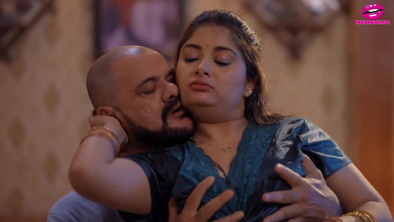 Indianpinklips: hot bhaabhi ne mujhe tab pakra jab main poori tarah...