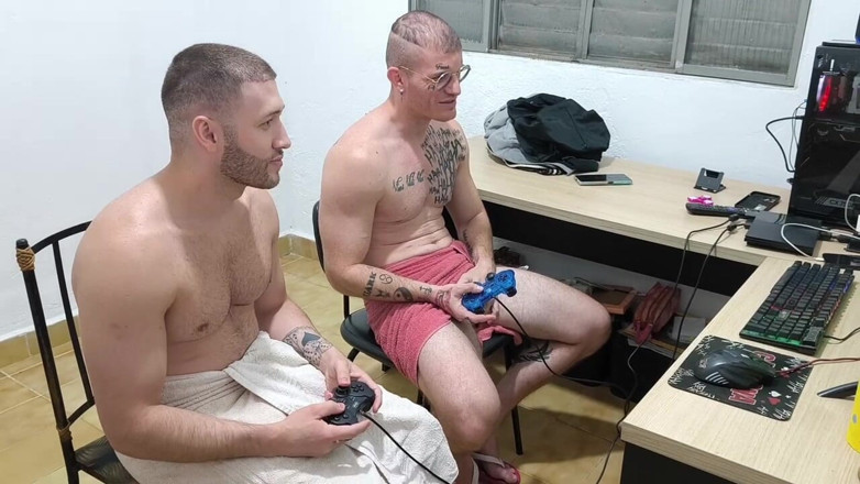Victor Studio Gay: Ми з Кармоною разом приймали душ, ми просто залишилися в душі?