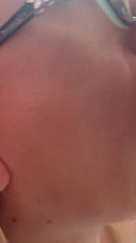 Blonďatá Velká Prsa MILF V Brýlích Smyslné Kouření a Deepthroat a Výstřik Na Obličej
