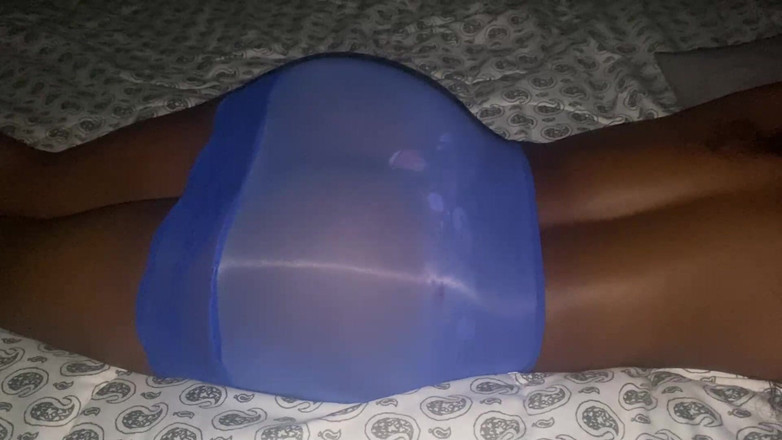 zendella usain: विशाल लंड कामुक नौकरानी के अंदर आता है