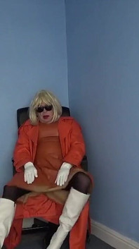Orange leder