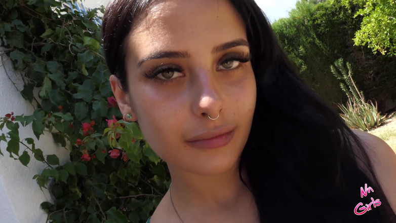 NN Girls: Sweet Maria Smoking.