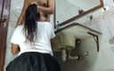 Karely Ruiz: Follada anal con estudiante en el baño