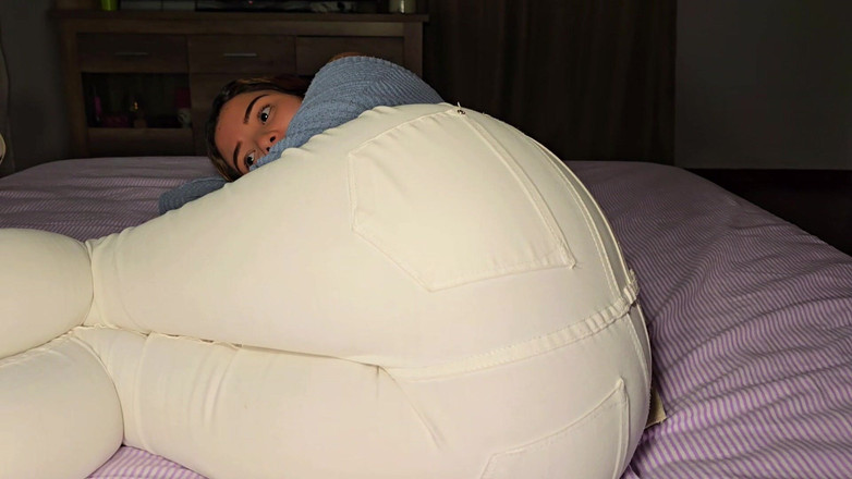 Labestiaylabella: Bir film izliyorum ve sonunda arkadaşımı suçluyorum