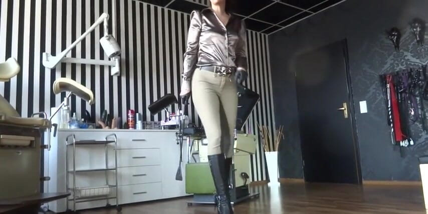 Lady Victoria Valente: Cum for the Spurslady