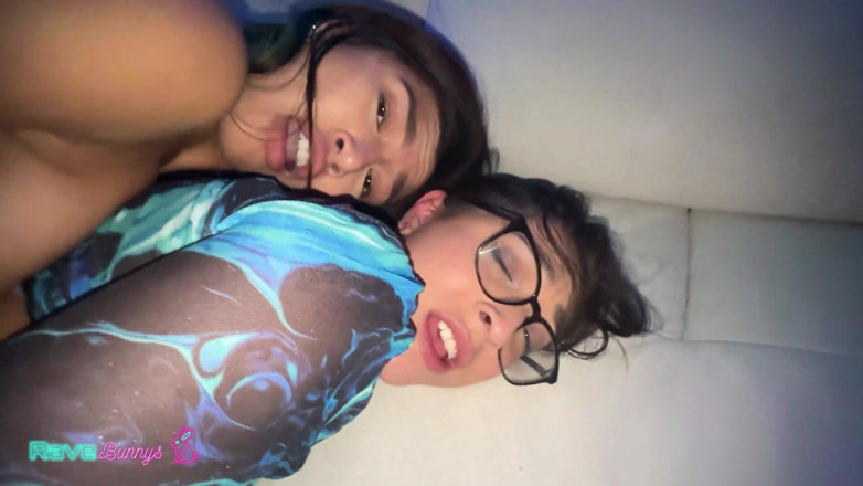 Rave Bunnys: Madison Wilde i Clara Trinity Hardcore Trójkąt!