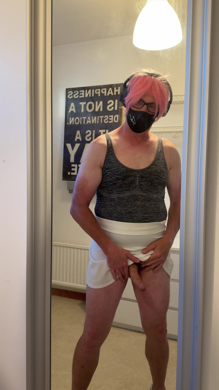 Julia Trans: Lustro, lustro na ścianie