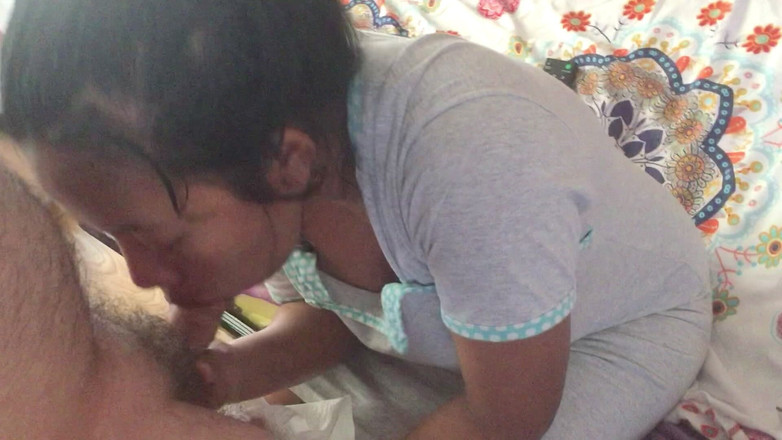 Megacute9999: Indonezyjska Służąca Obciąga Białego Kutasa Jej Szefa