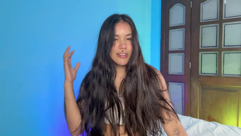 Rollerpublic: Divertimento con i capelli sensuale