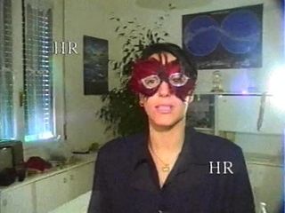 Hans Rolly: Desir的第一部色情视频在90年代成为丑闻