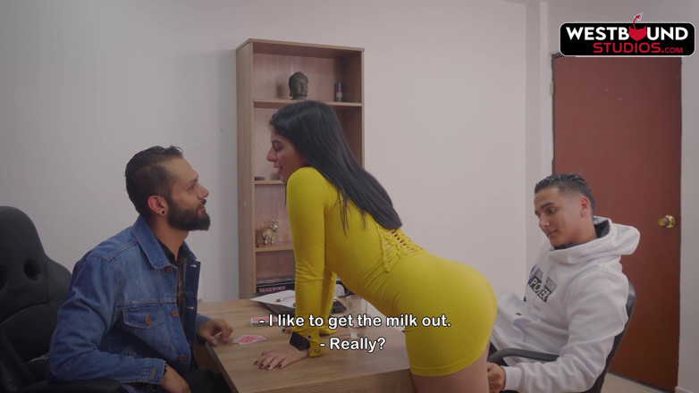 Run good girls: Latina-Sekretärin Abby Motano wird von den chefs Filip und Dani...