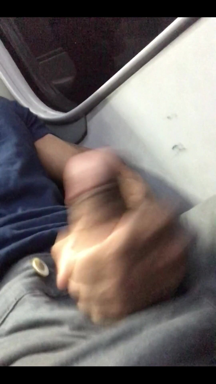 Exxtevao: バスの中でカミング